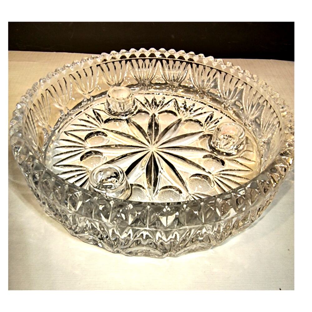 1289.  Princess House Crystal Royal Highlights 3 Candle Holder